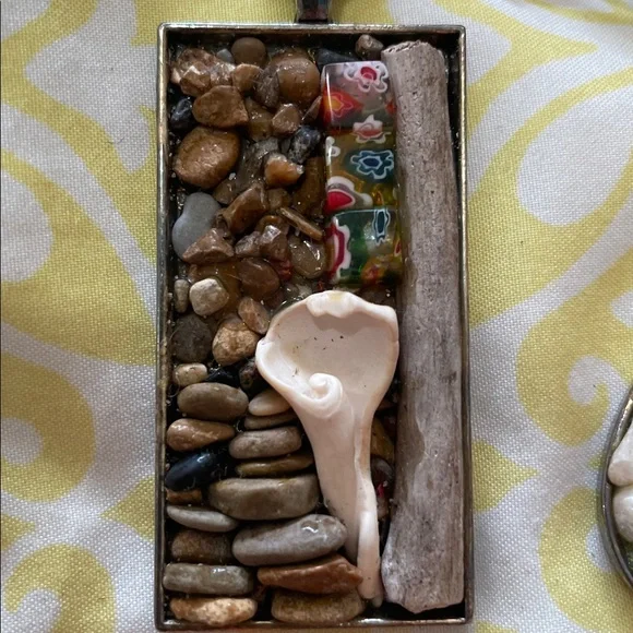 Natural Stone, Shell, Bead and Fossil Pendant Necklace Set NWOT Hand Crafted - Picture 4 of 6